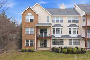 featured image of 405 Plymouth Rd