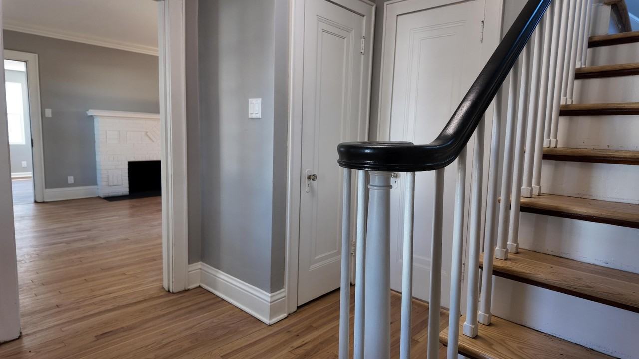 5315 73rd St - Photo 5 of 25