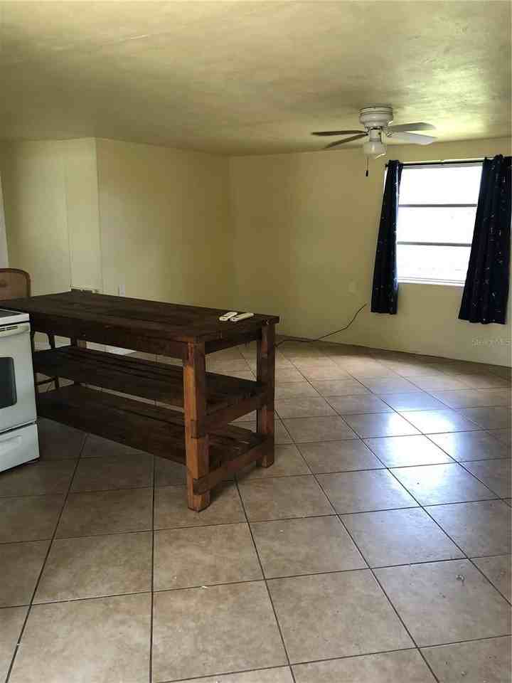 1395 Sharlo Ln - Photo 4 of 9