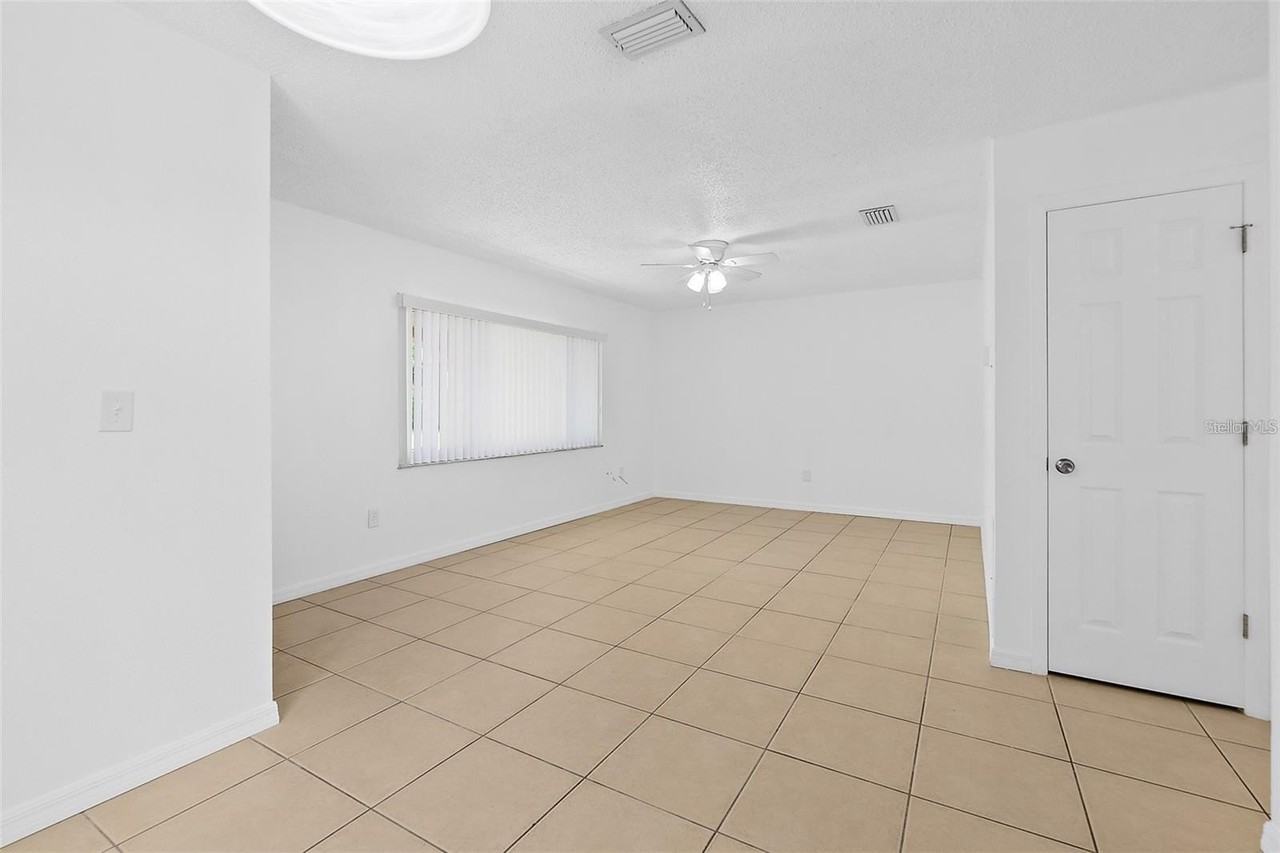 2258 S Daytona Ave #B - Photo 4 of 23