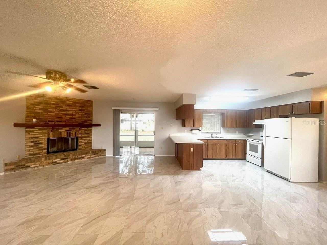 1734 Willa Cir - Photo 5 of 26