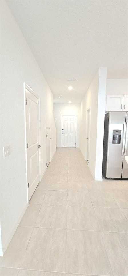 5000 Revolutionary Way - Photo 6 of 32