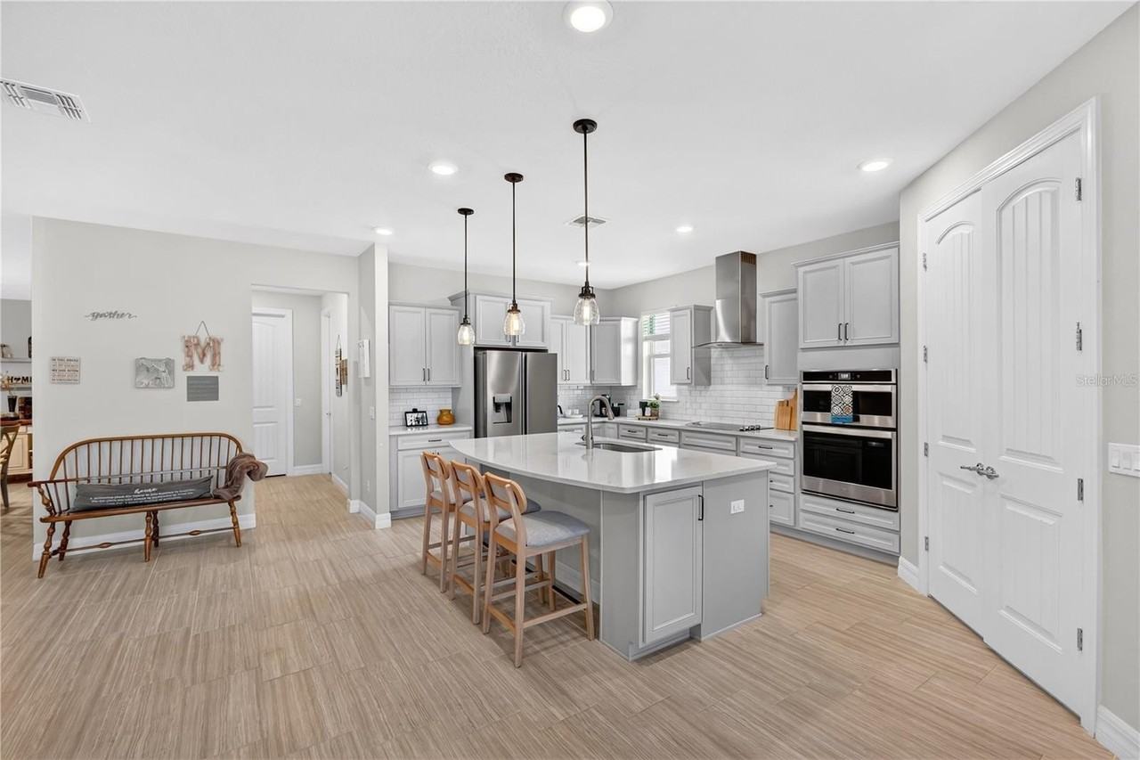 2817 Matera Dr - Photo 4 of 20