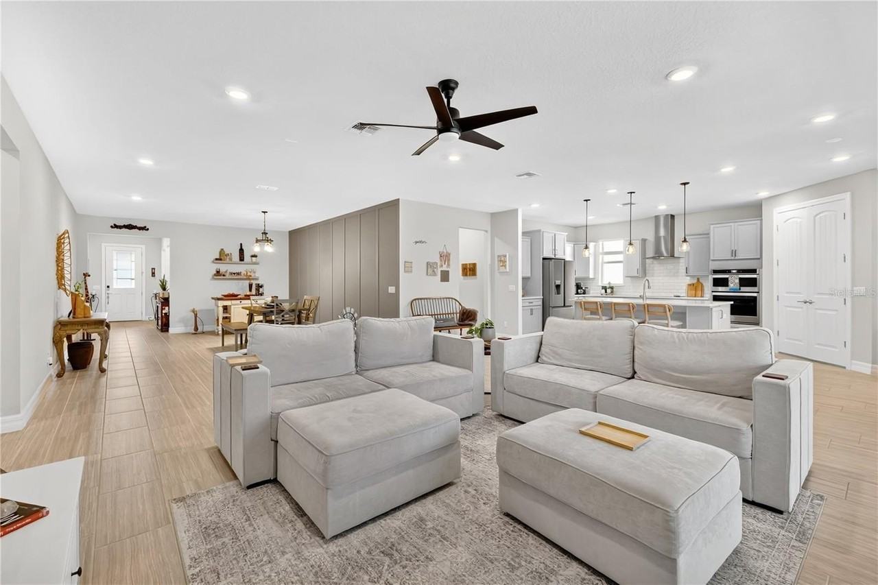 2817 Matera Dr - Photo 5 of 20