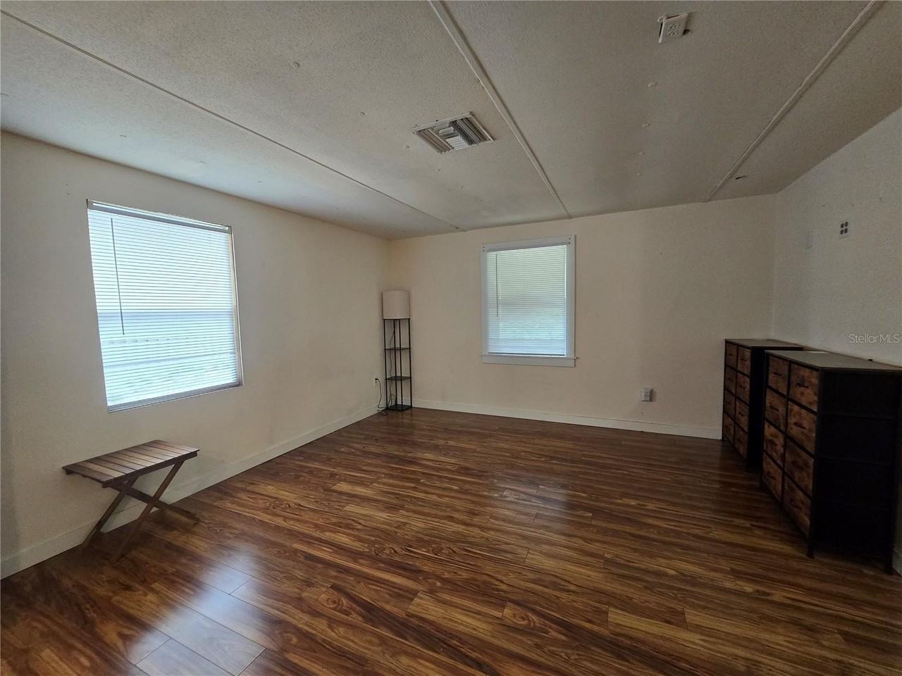 55646 Carl St - Photo 5 of 21