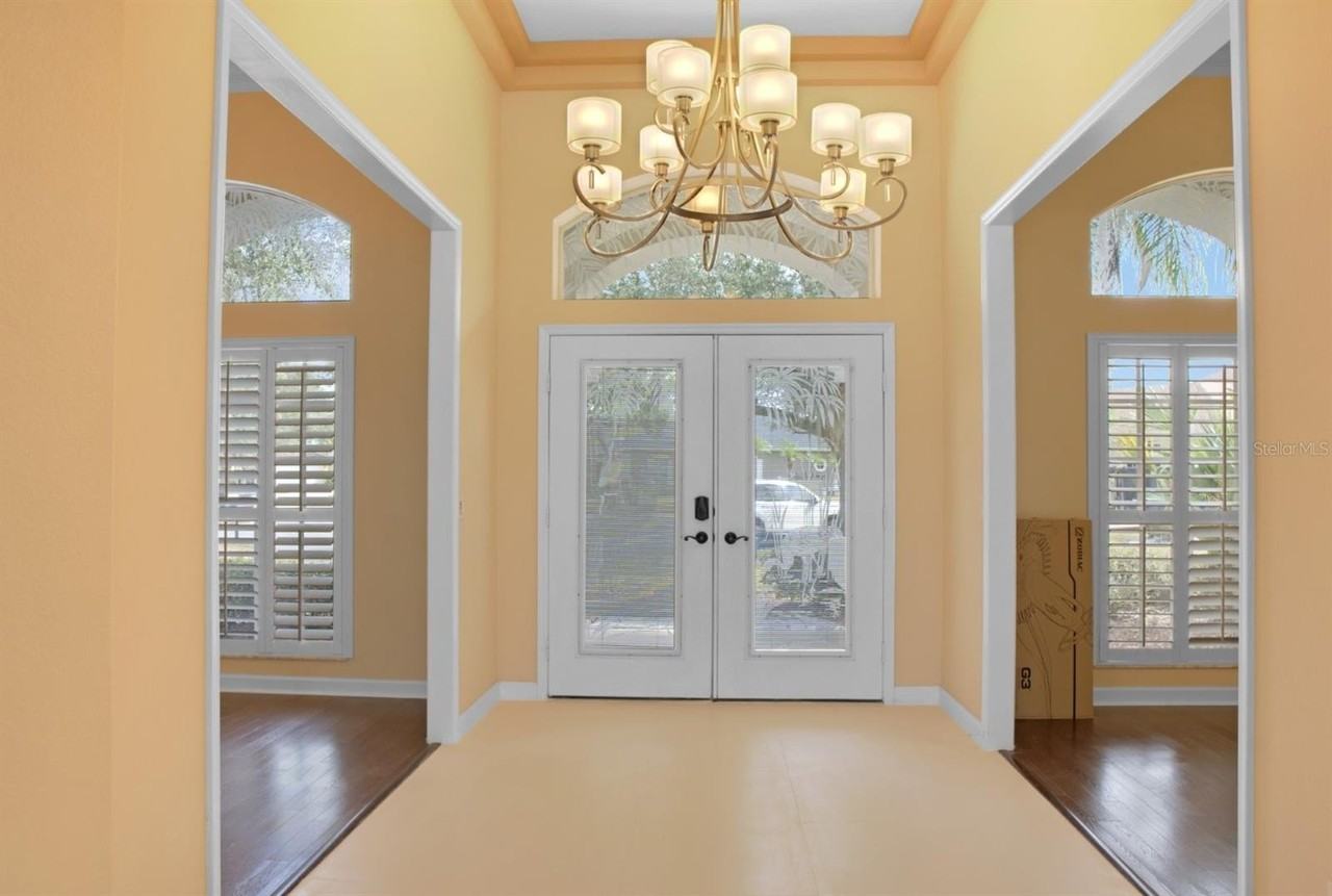 1401 Sweet Bay Ct - Photo 4 of 38