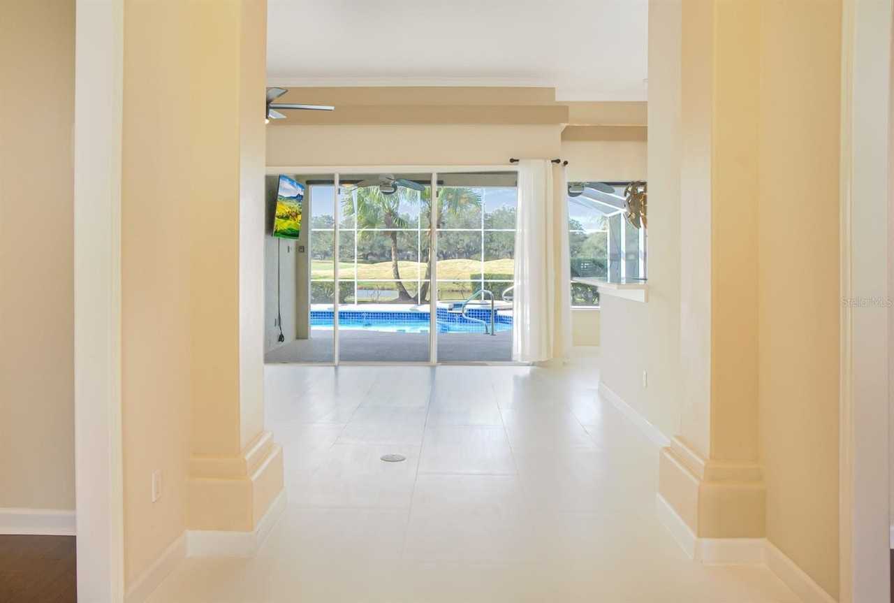 1401 Sweet Bay Ct - Photo 5 of 38