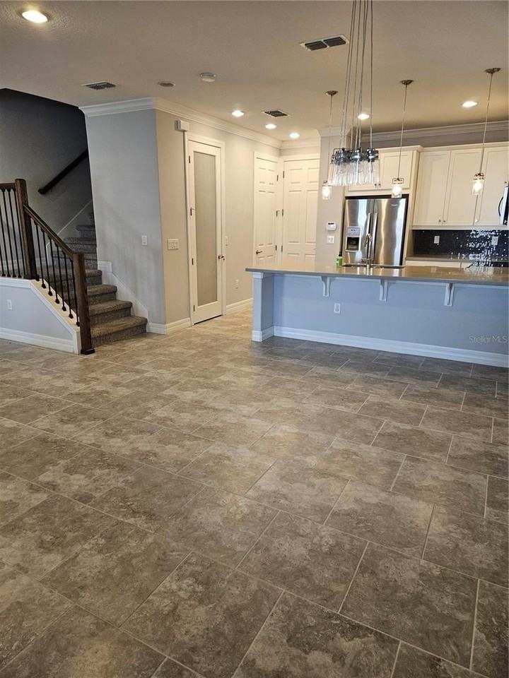 Celleny Ct - Photo 2 of 34