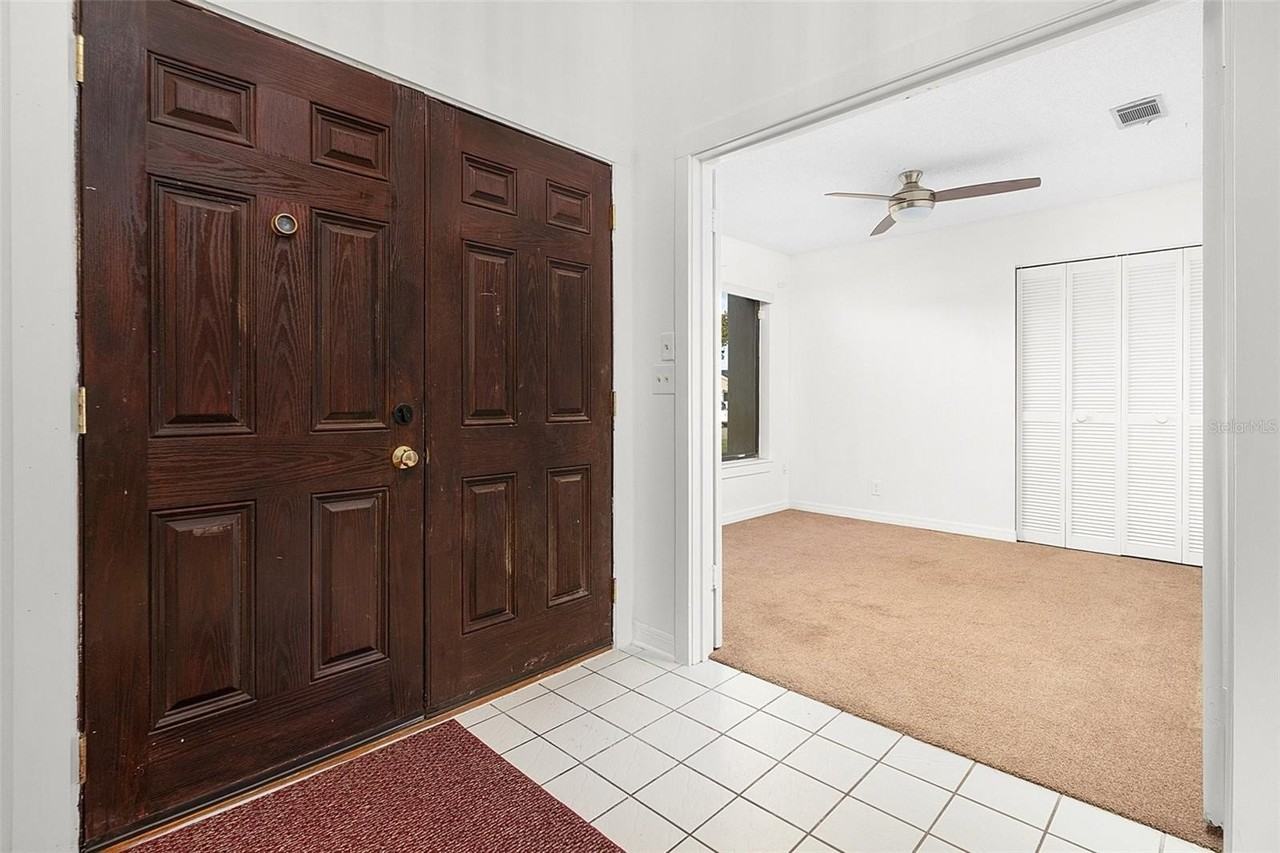 712 E Flag Way - Photo 3 of 36