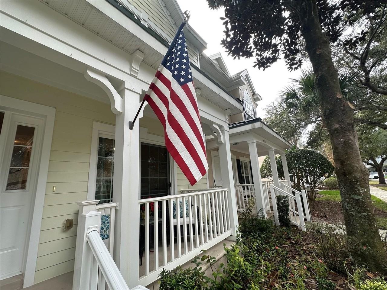 8929 Silk Bay Pl - Photo 3 of 50