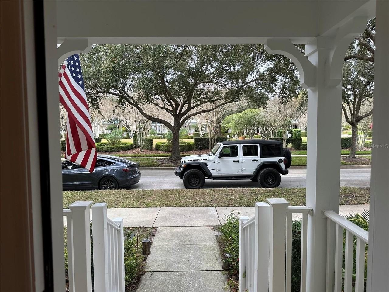 8929 Silk Bay Pl - Photo 4 of 50