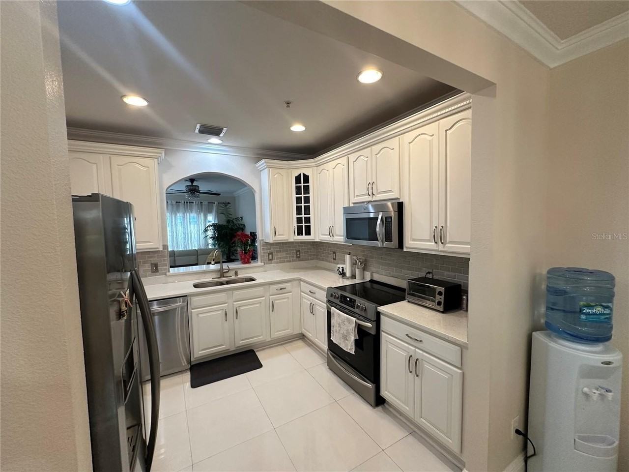 8929 Silk Bay Pl - Photo 6 of 50