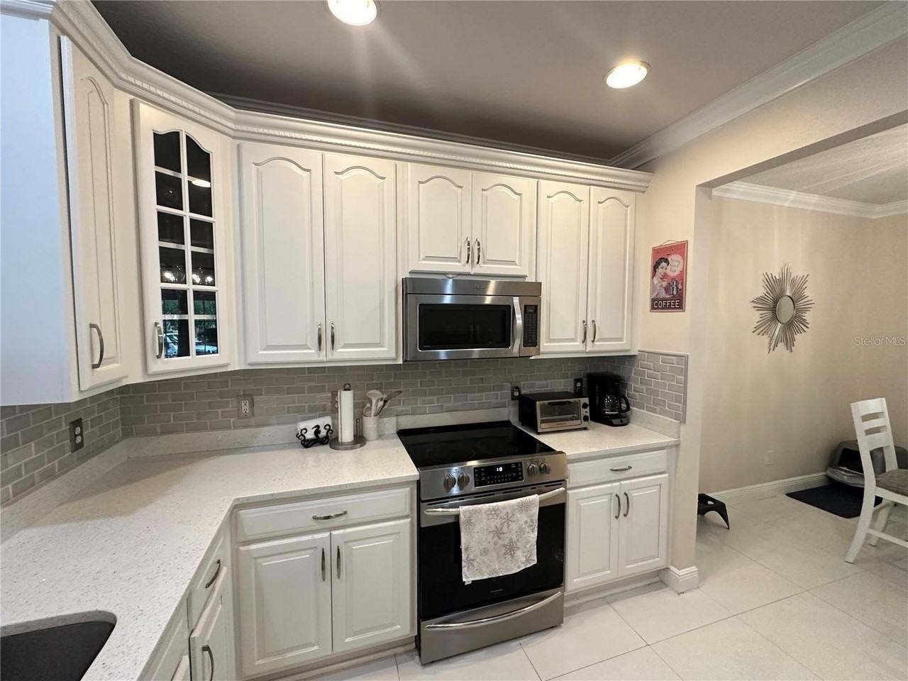 8929 Silk Bay Pl - Photo 7 of 50