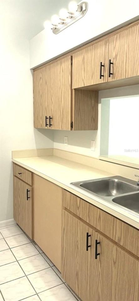 1056 S Buena Vista Dr - Photo 2 of 24