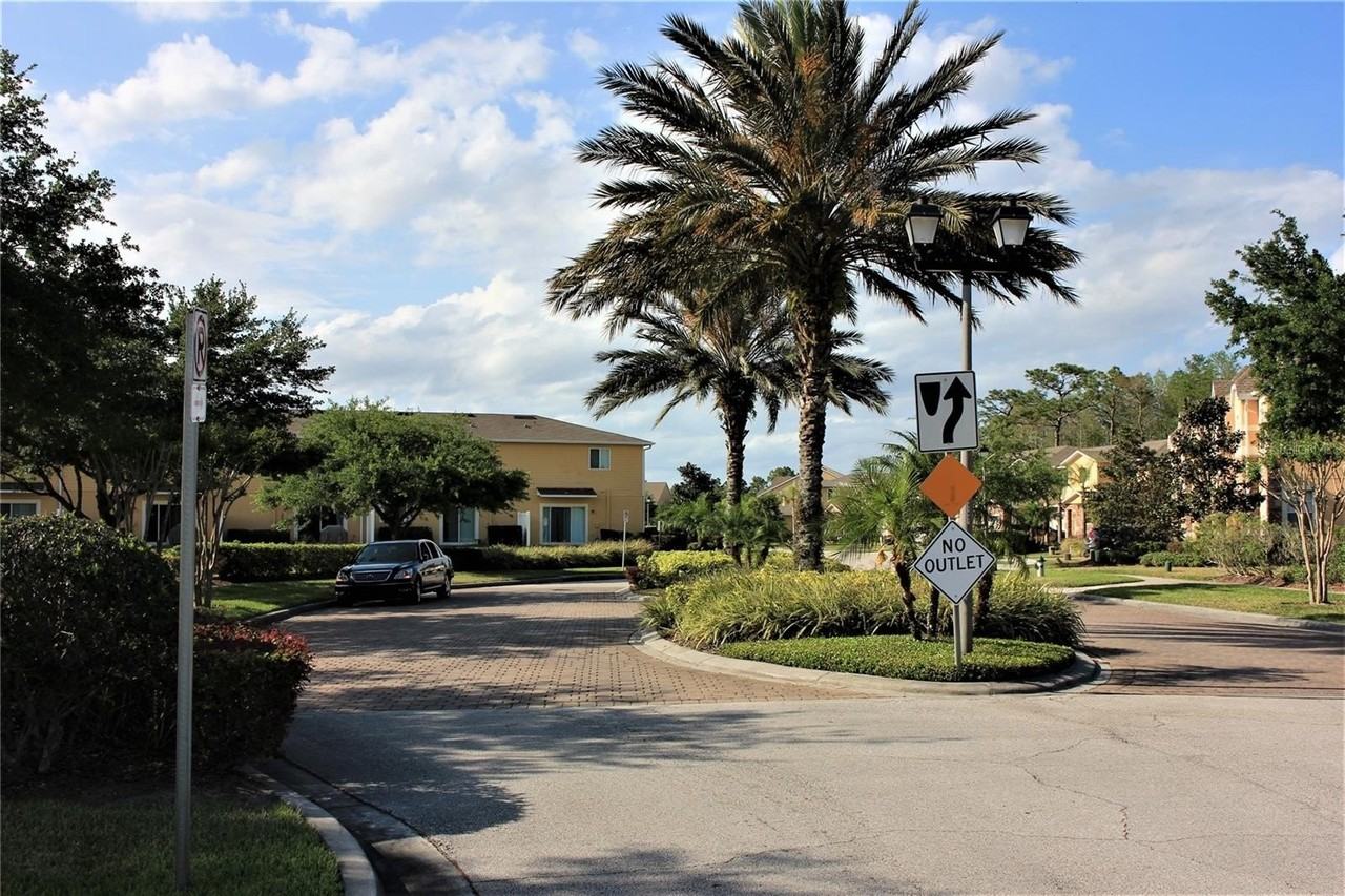 10117 Shadow Leaf Ct - Photo 3 of 20