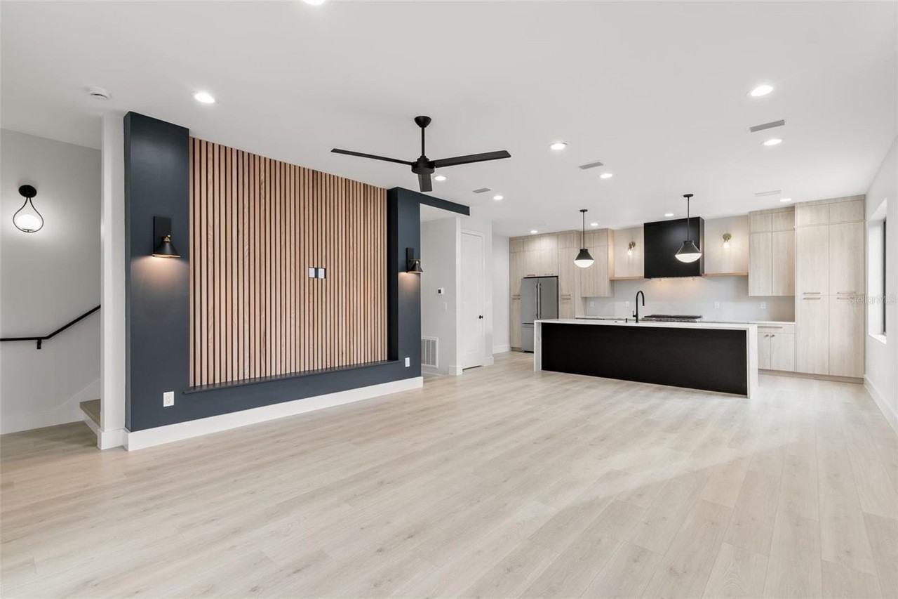 2209 N Boulevard #1 - Photo 3 of 22