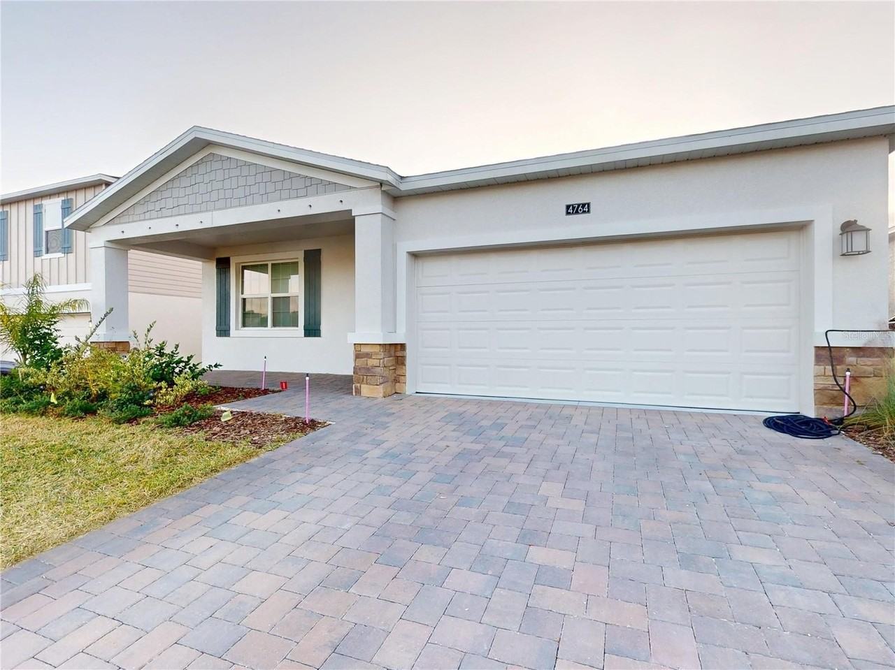 4764 Waltham Forest Dr - Photo 2 of 36