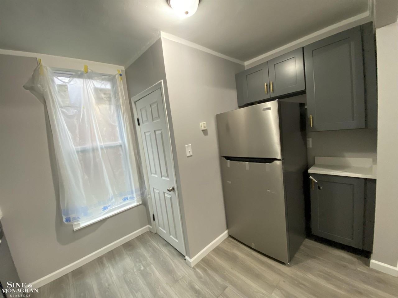 7406 Oakland St - Photo 5 of 14