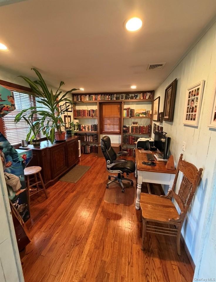 19 New Mill Rd - Photo 5 of 13