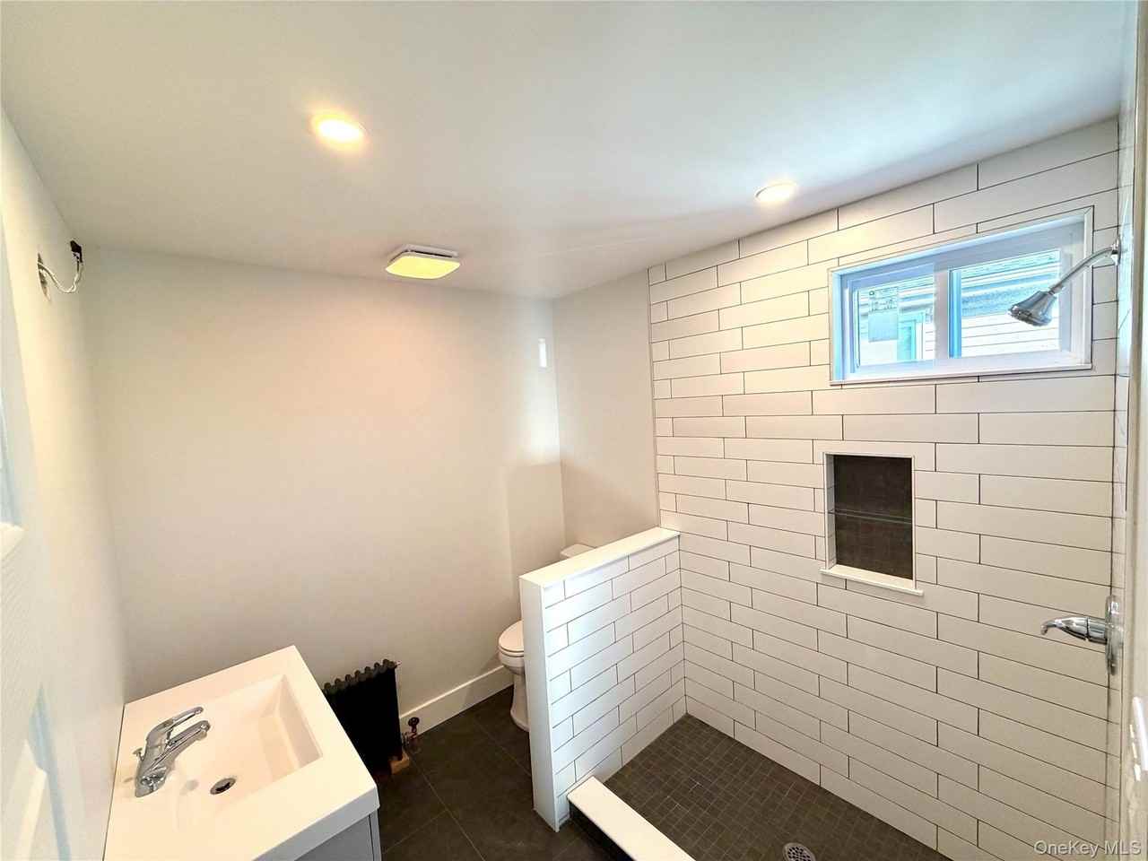 537 Kimball Ave - Photo 6 of 17