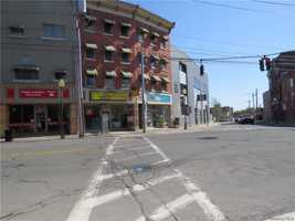 featured image of 2 E Main St Apt 4 #4