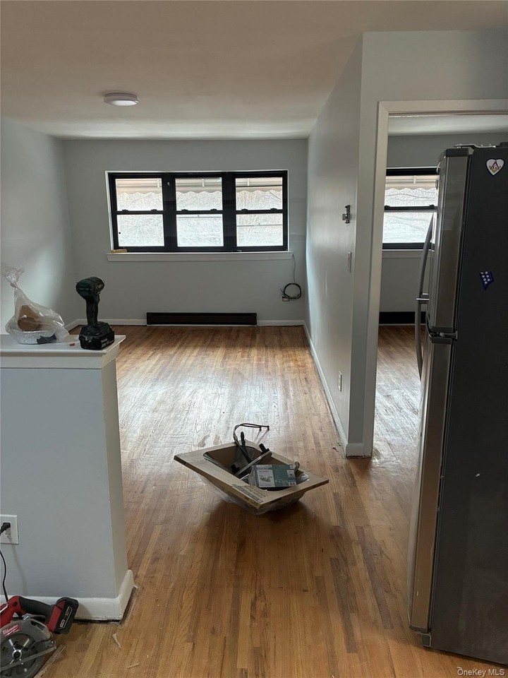 1685 Watson Ave - Photo 2 of 8