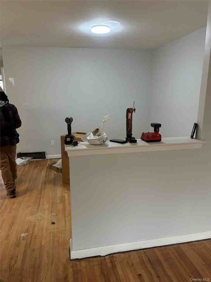 1685 Watson Ave - Photo 3 of 8