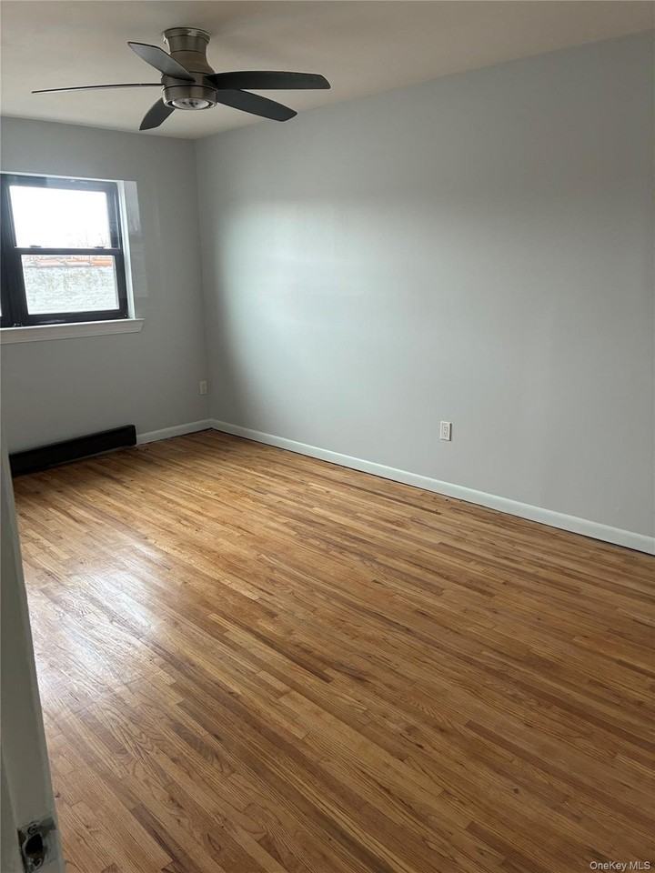 1685 Watson Ave - Photo 5 of 8