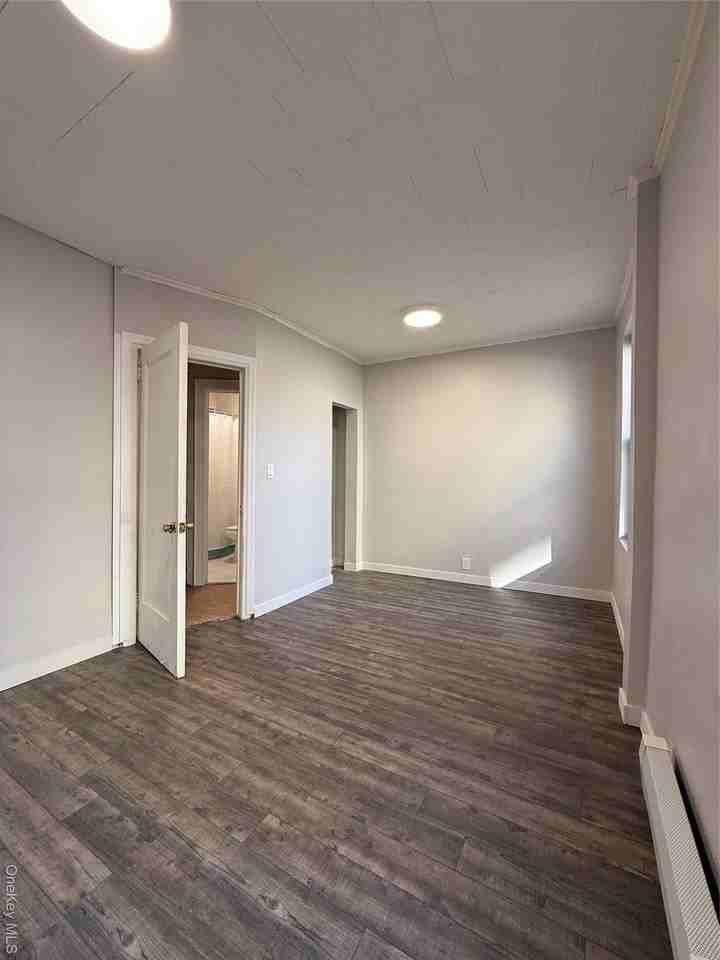 4313 25th Ave - Photo 3 of 8