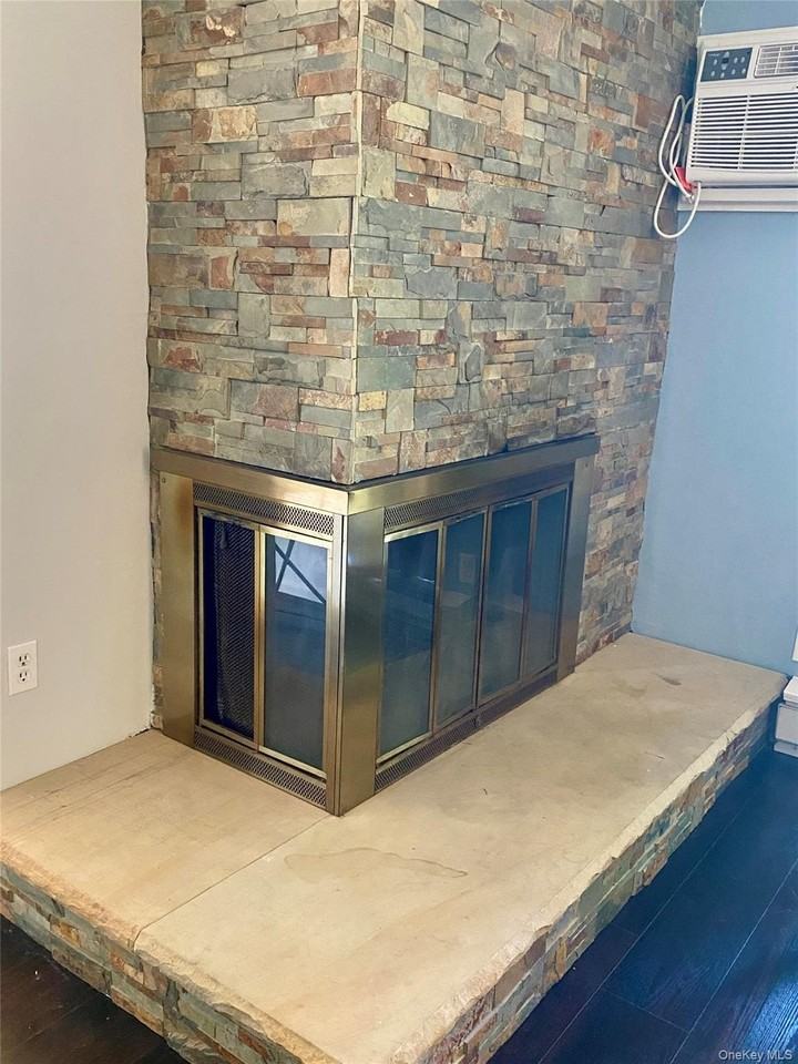 304 Drew Ln - Photo 6 of 18