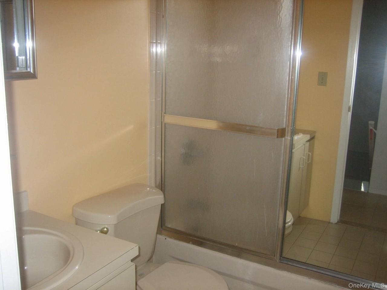 235 Fieldmere St - Photo 7 of 12