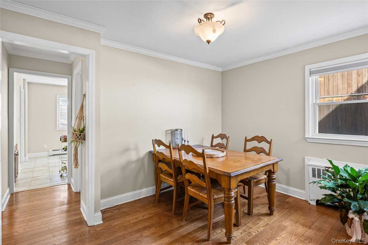 3285 Neptune Ave - Photo 7 of 19