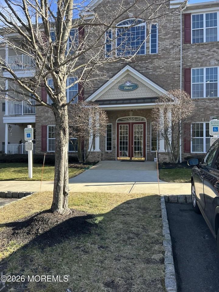 315 Sophee Ln - Photo 2 of 20