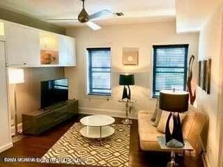 1700 Webb St #2H - Photo 3 of 22