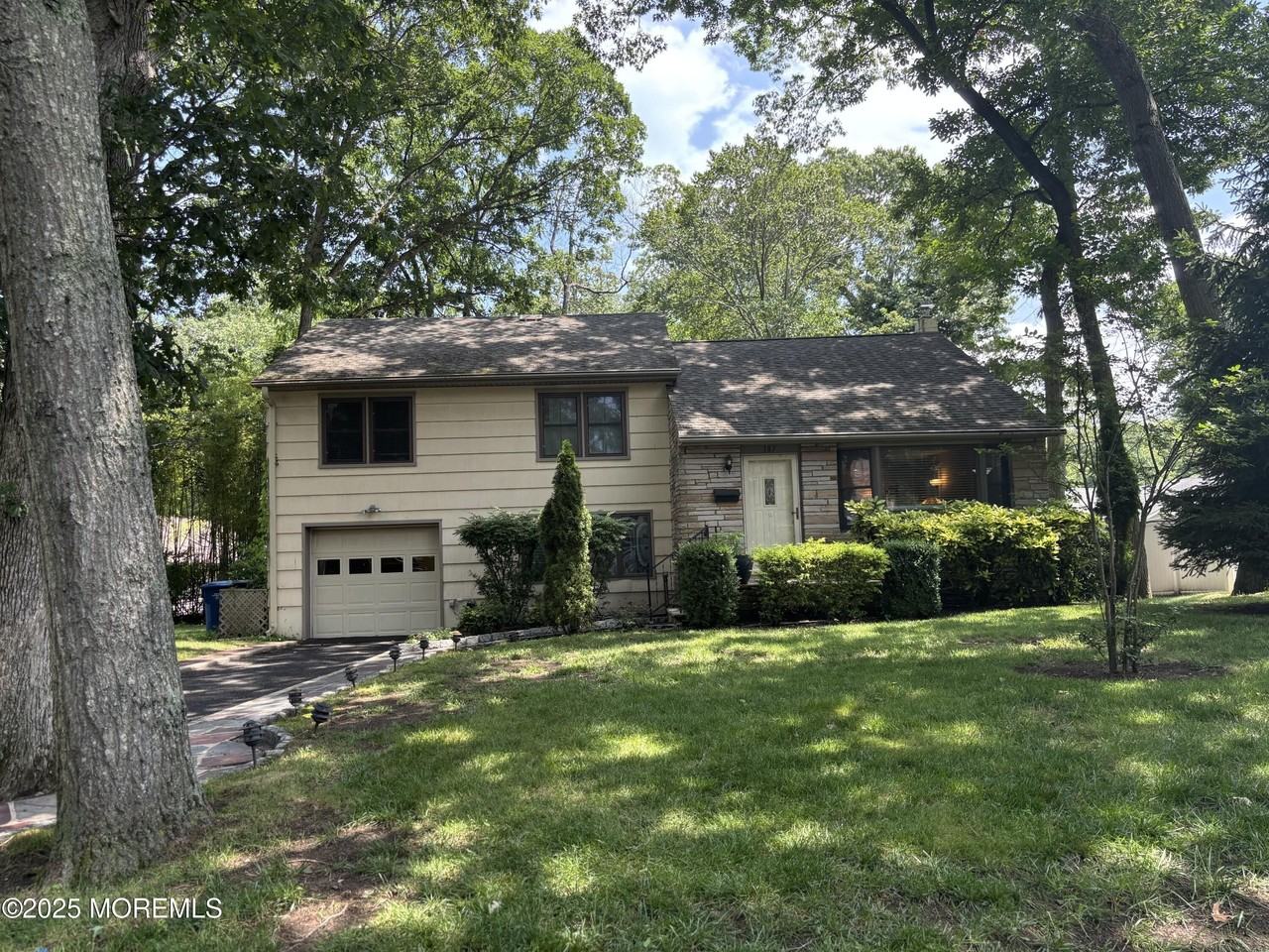 187 Elmwood Rd - Photo 2 of 23