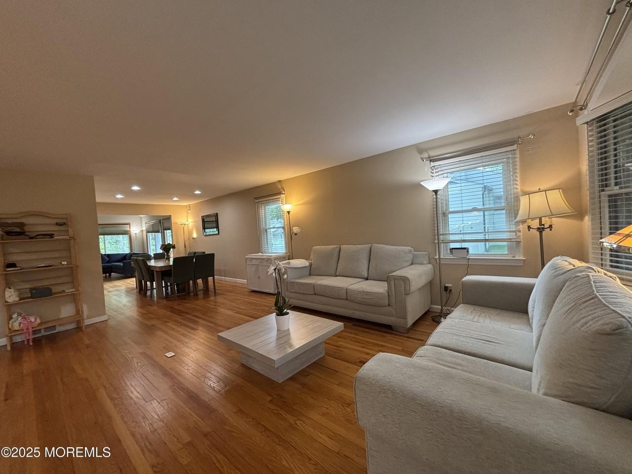187 Elmwood Rd - Photo 4 of 23