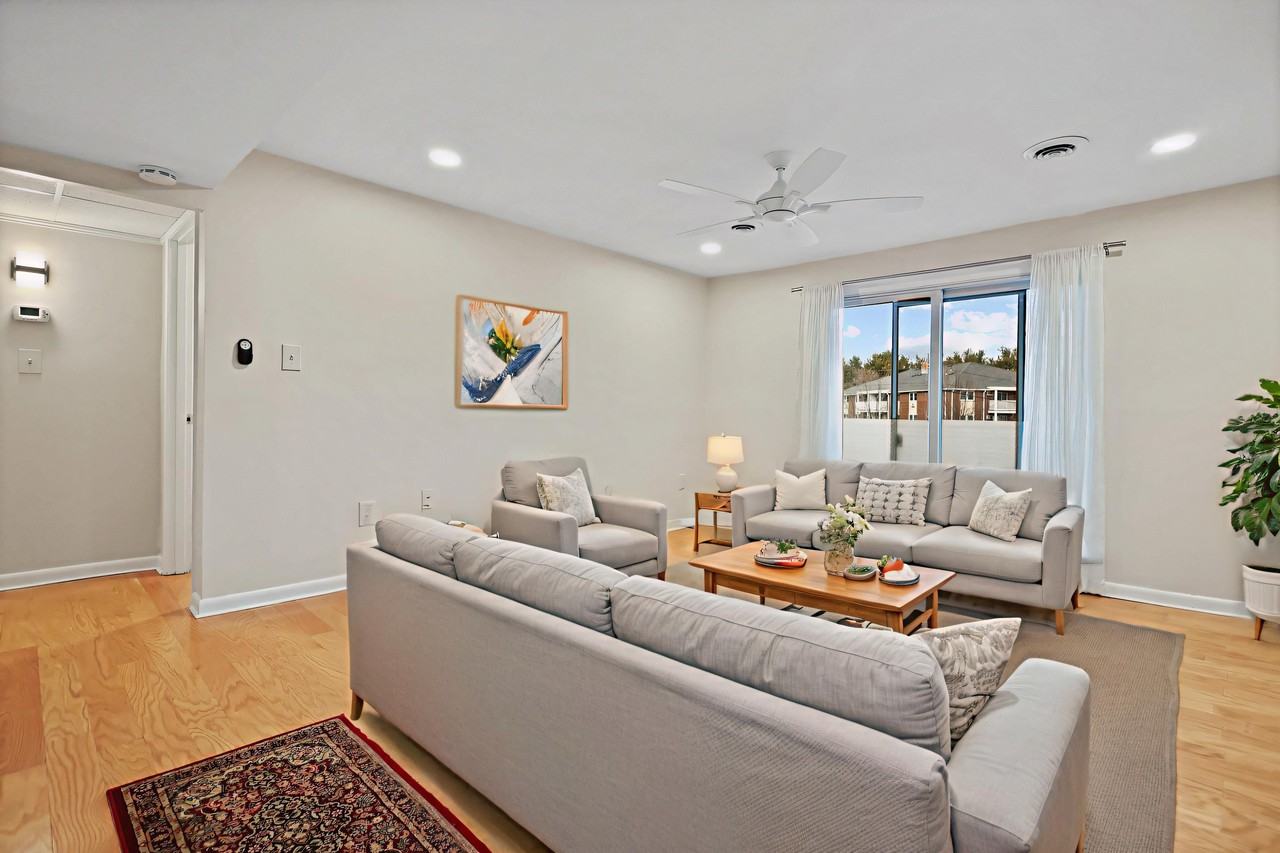 2 Constitution Way Apt C - Photo 4 of 14