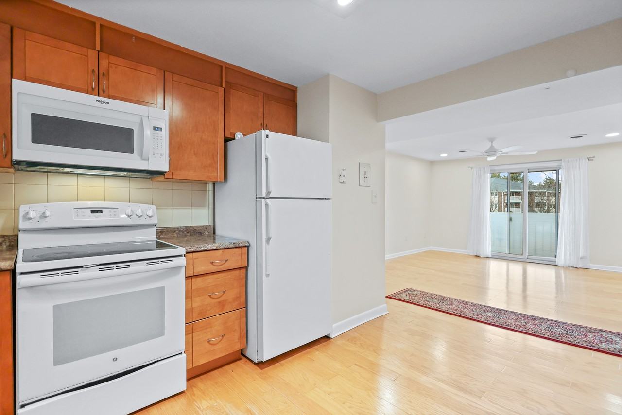 2 Constitution Way Apt C - Photo 5 of 14