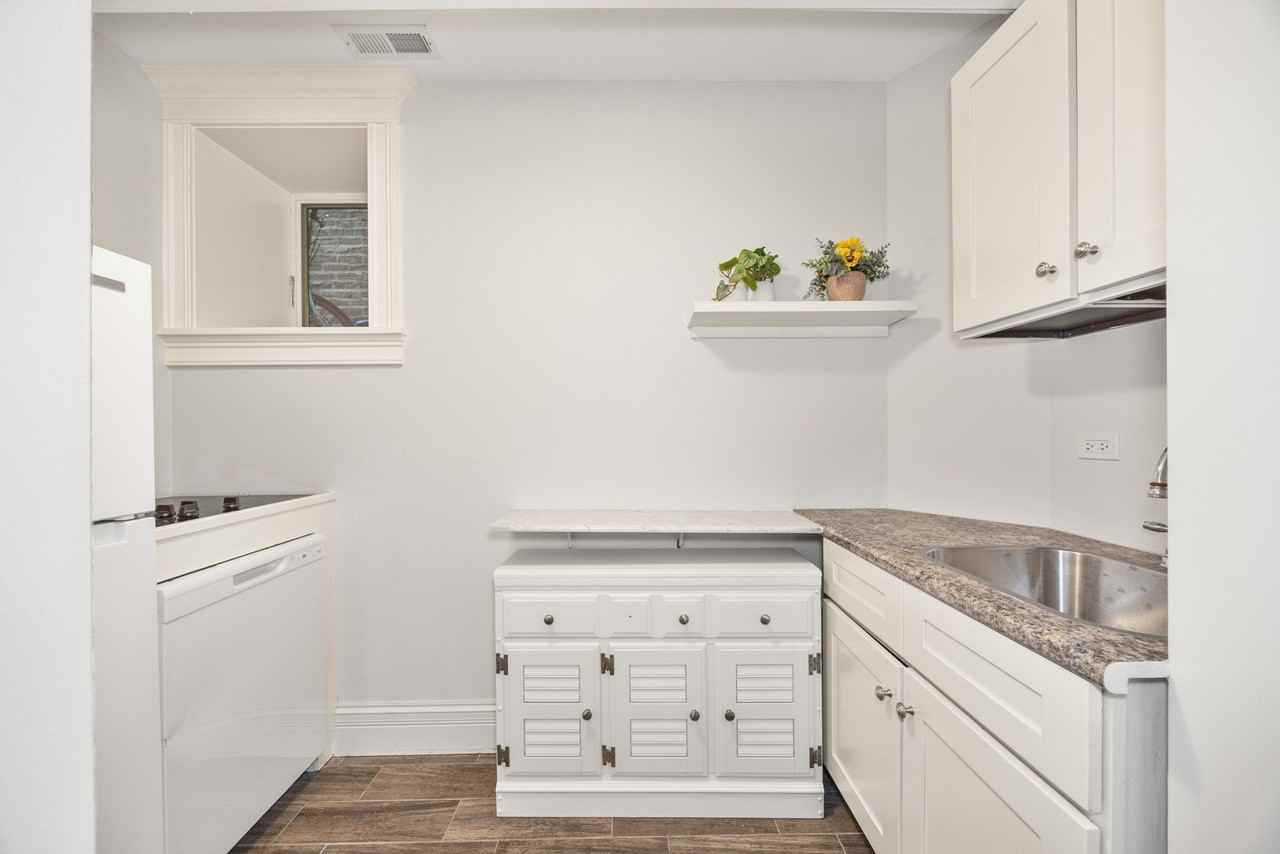 1920 N Lincoln Park W Unit G #G - Photo 7 of 16