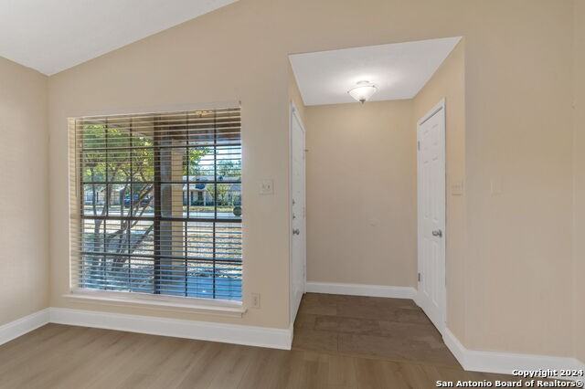 110 Cibolo Branch Dr - Photo 5 of 25