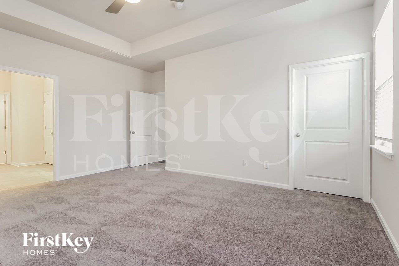 478 Yoshino Cherry Dr - Photo 7 of 15