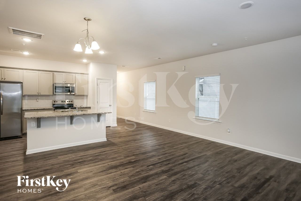 2020 Cypress Village Dr Nw - Photo 5 of 19