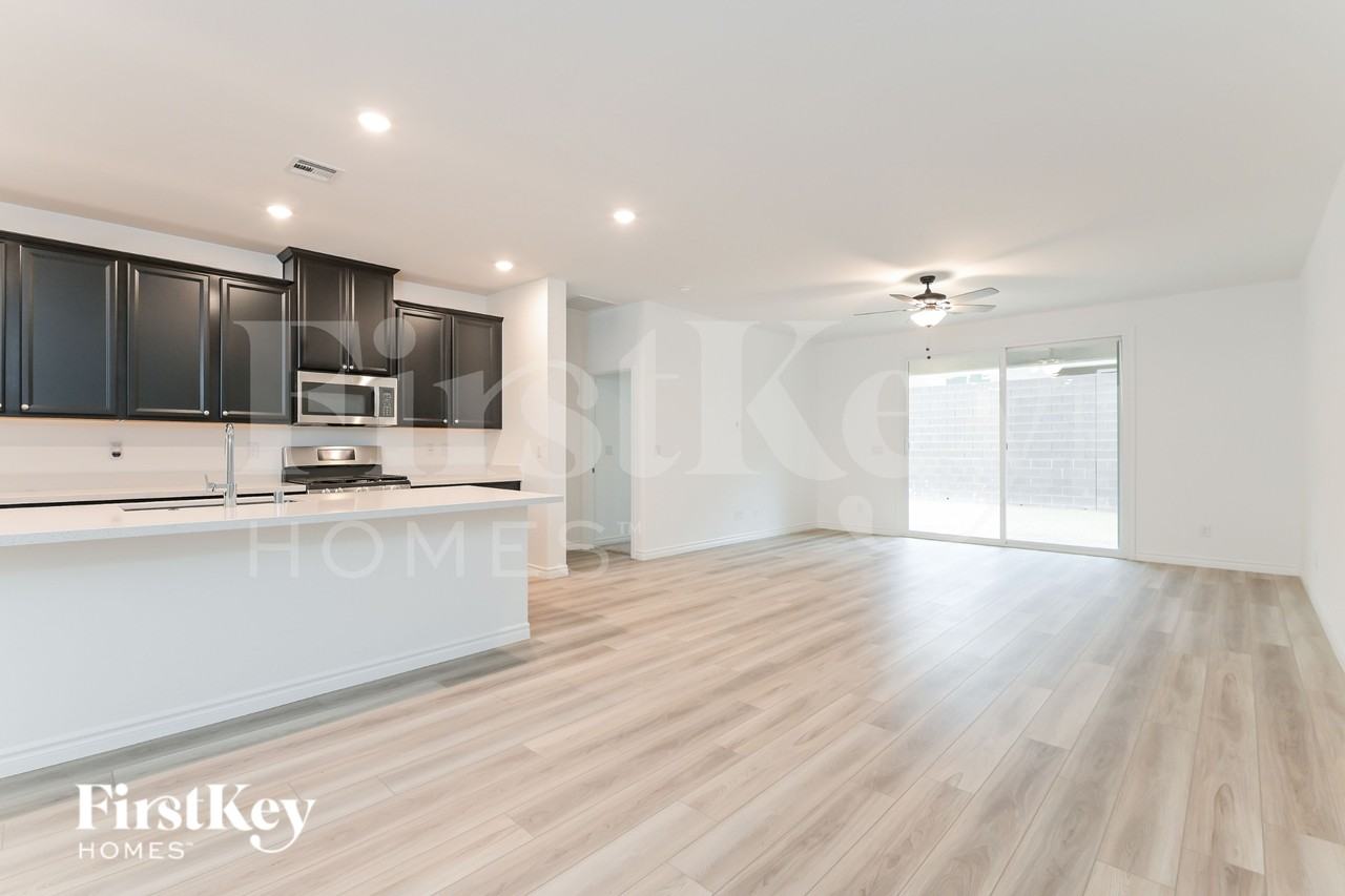 6845 Greensmen Ave - Photo 3 of 15