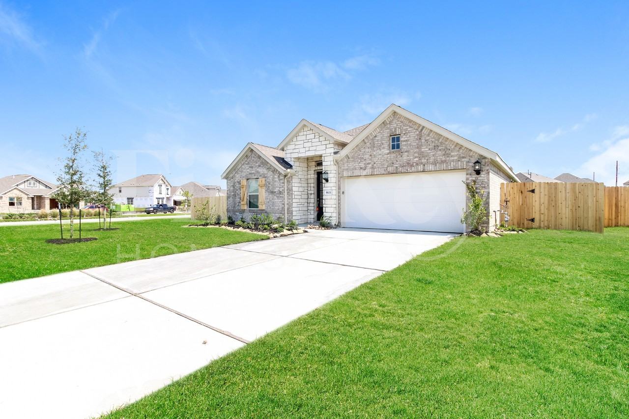 9606 Mystic Way - Photo 3 of 15