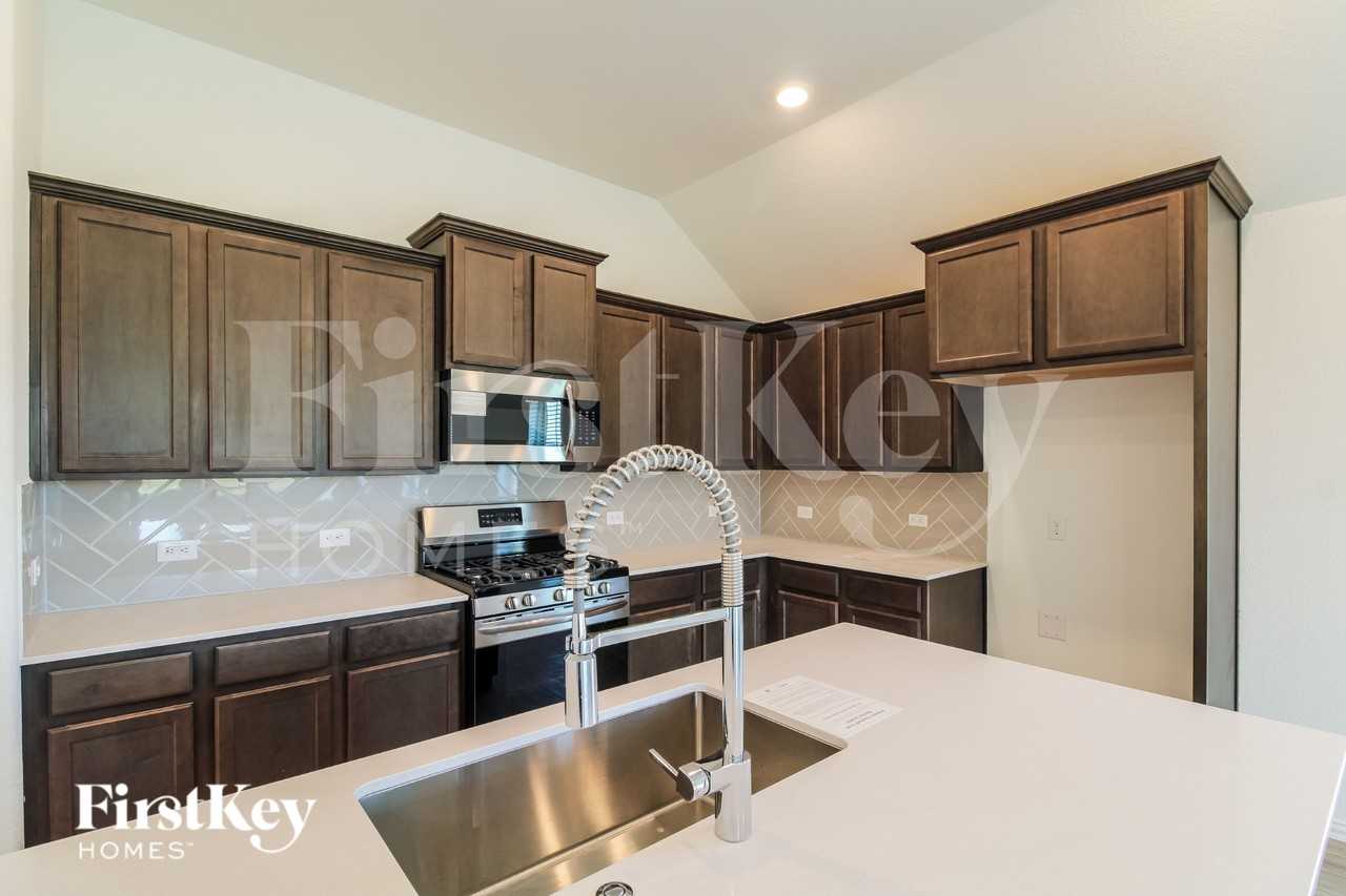 9606 Mystic Way - Photo 5 of 15