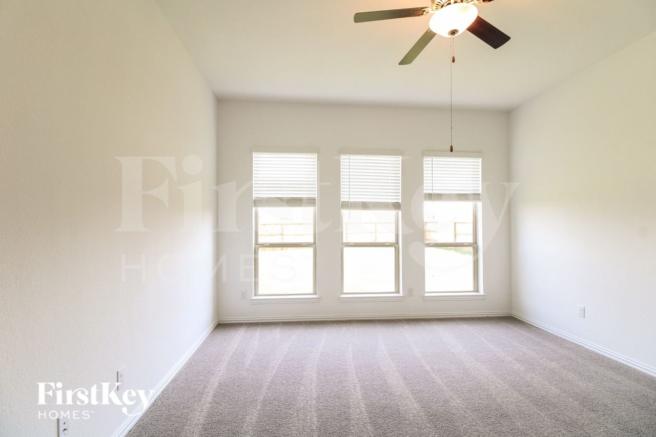 9606 Mystic Way - Photo 6 of 15