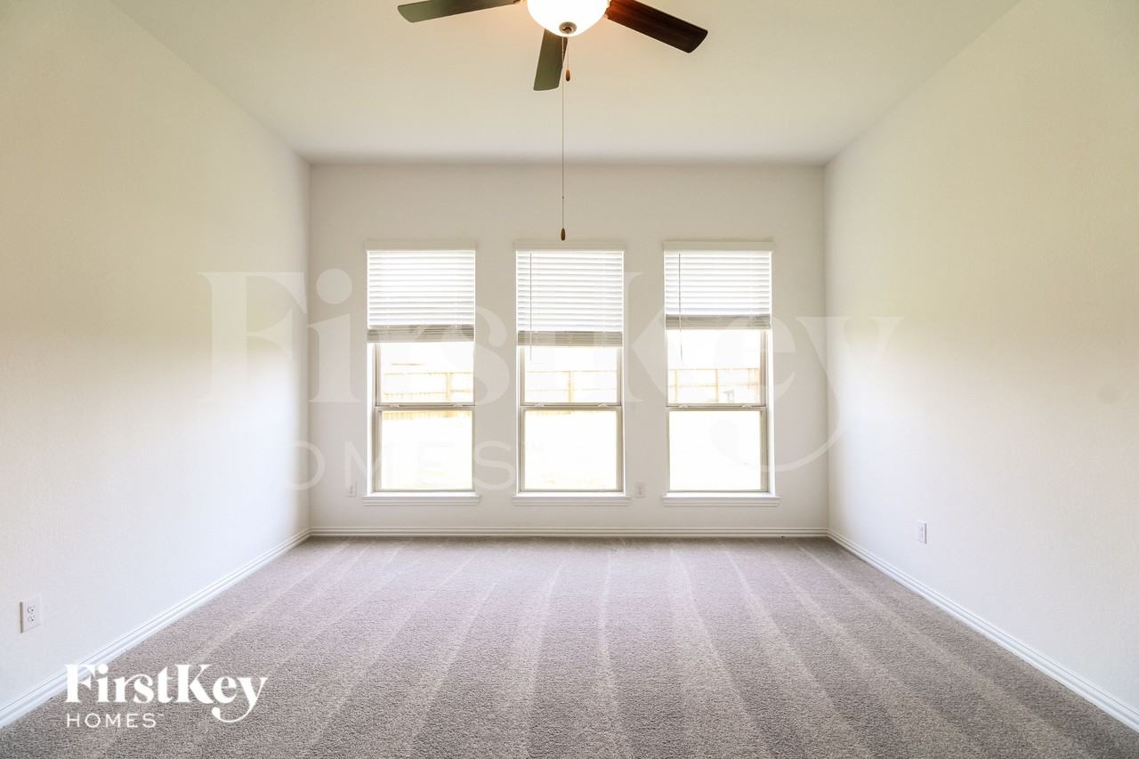 9606 Mystic Way - Photo 7 of 15