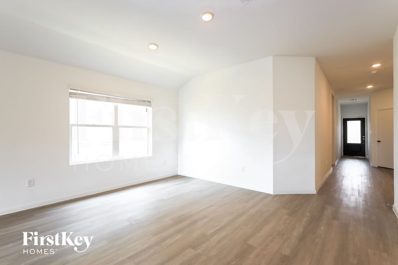 6736 Arid Way - Photo 4 of 15