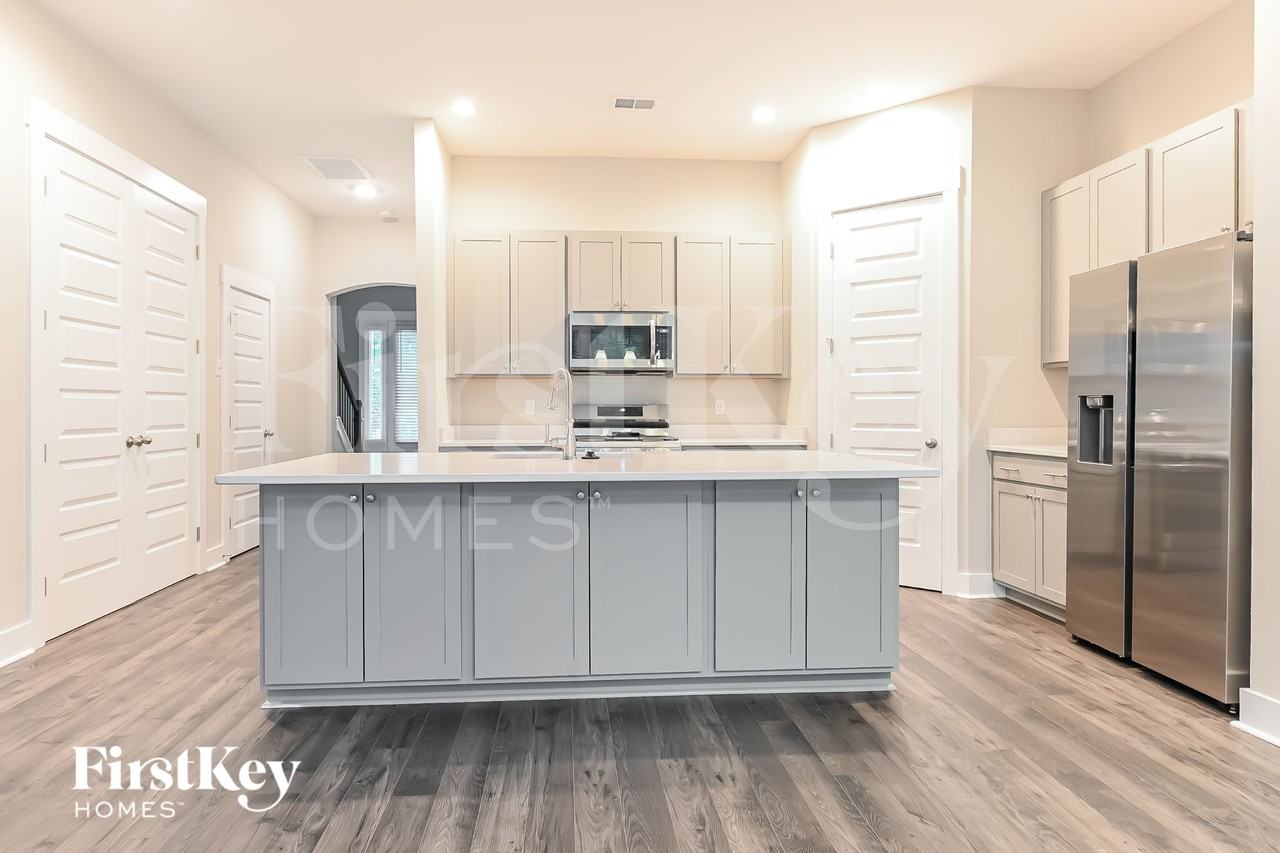 114 Pecan Dr - Photo 6 of 18