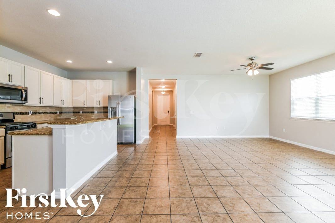 8009 Atlantic Puffin St - Photo 4 of 15